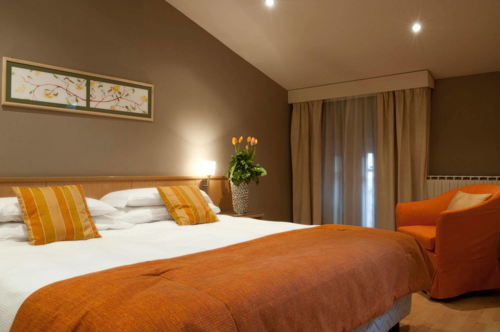 Hotel Due Pini Formigine Exterior photo