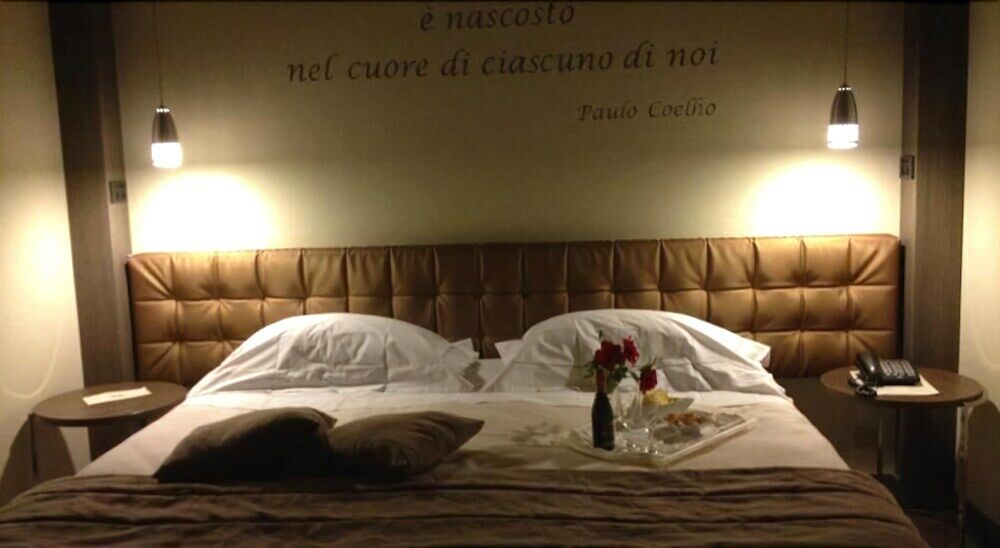 Hotel Due Pini Formigine Exterior photo